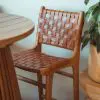 Chaise en teck et cuir marron (2) TABOURET DE BAR EN CUIR ET TECK