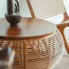 TABLE BASSE EN ROTIN ET TECK