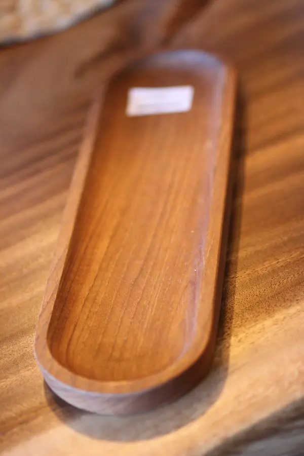 OVAL SUSHI PLAT EN TECK