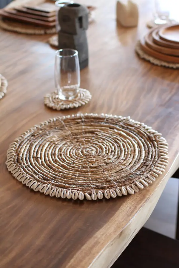 SET DE TABLE COQUILLAGE EN BANANIER
