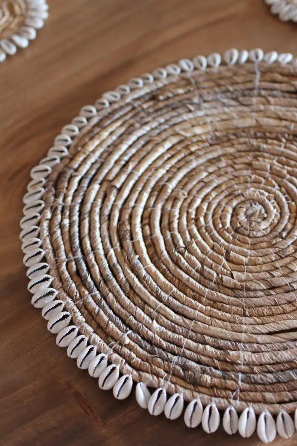 SET DE TABLE COQUILLAGE EN BANANIER