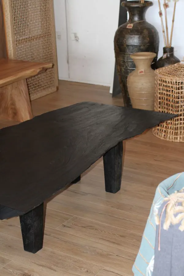 Table basse suar noir (1) TABLE BASSE EN SUAR MASSIF