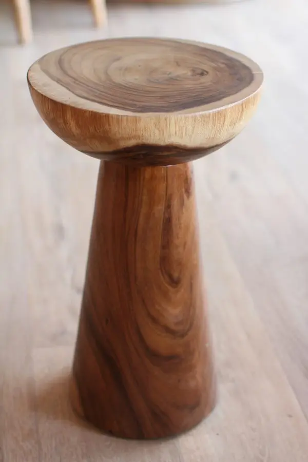 Tabouret bois de suar naturel (1) TABOURET EN BOIS DE SUAR NATUREL