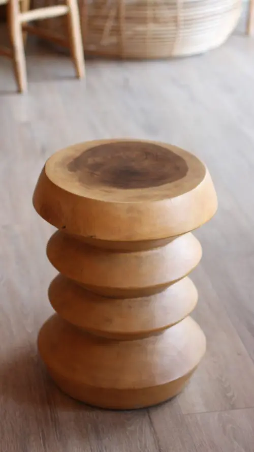 TABOURET VAGUE EN BOIS DE SUAR NATUREL